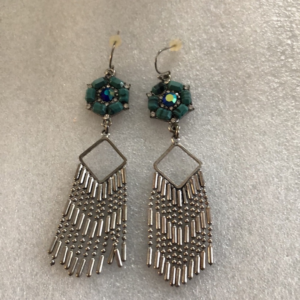 Earrings - Picture 3 of 7